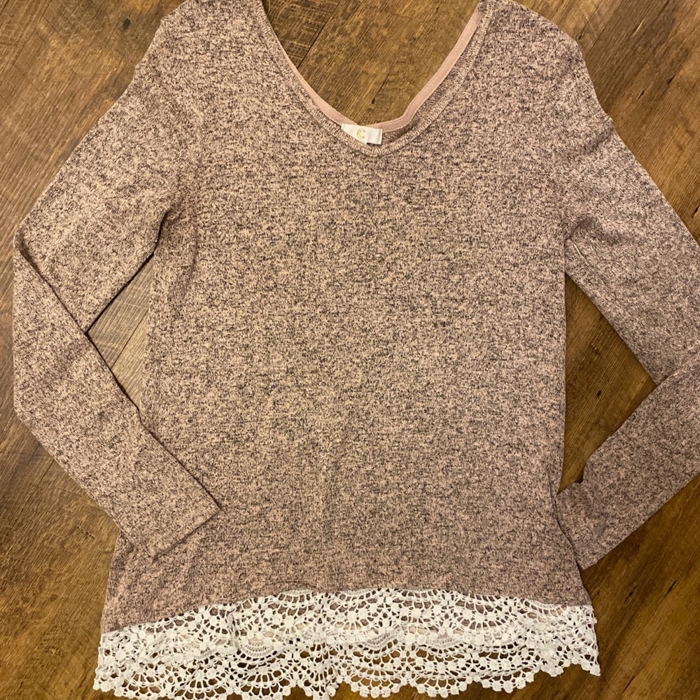 Women’s size small long sleeve shirt